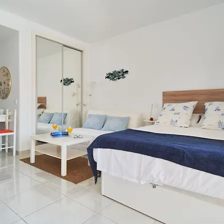 Benalbeach Bright And Quiet Terrace With Garden And Sea Views Apartment *