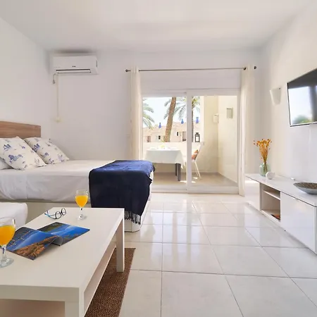 Benalbeach Bright And Quiet Terrace With Garden And Sea Views