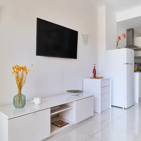 Benalbeach Bright And Quiet Terrace With Garden And Sea Views Benalmadena