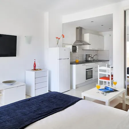 Benalbeach Bright And Quiet Terrace With Garden And Sea Views Apartment Benalmadena