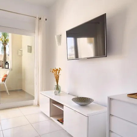 Benalbeach Bright And Quiet Terrace With Garden And Sea Views Benalmadena