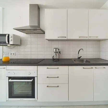Apartment Benalbeach Bright And Quiet Terrace With Garden And Sea Views